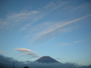 富士山と雲の芸術