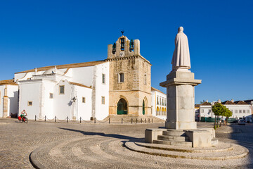Statue of Bispo Francisco Gomes Do Avelar in front of the Cathedral, Faro, Algarve, Portugal