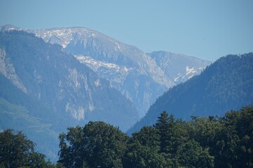 Fototapeta premium Am Bodensee-Königssee-Radweg: Entlang der Alpen