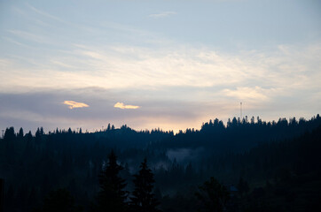 Fototapeta na wymiar Beautiful sunset evening landscape of Carpathian mountains, Ukraine.