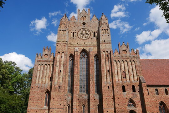 Hauptfassade Klosterkirche Kloster Chorin in Brandenburg