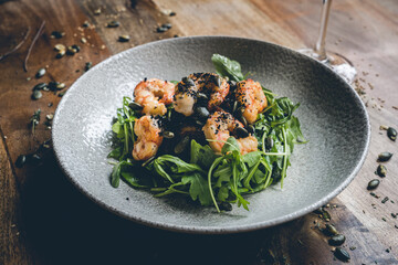 salad with prawns