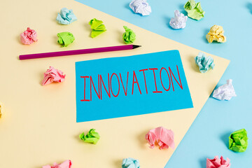 Writing note showing Innovation. Business concept for the application of better solutions that meet new requirements Colored crumpled papers empty reminder blue yellow clothespin - obrazy, fototapety, plakaty
