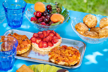Une table bien garnie