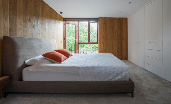 Modern home showcase bedroom