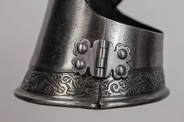 Reconstruction of Renaissance plate gauntlets for tournaments of medieval knights