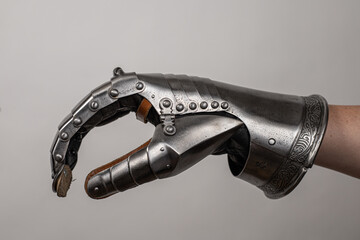 Reconstruction of Renaissance plate gauntlets for tournaments of medieval knights
