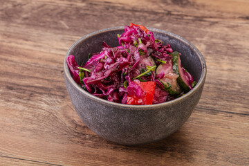 Pickled red cabbage with herbs