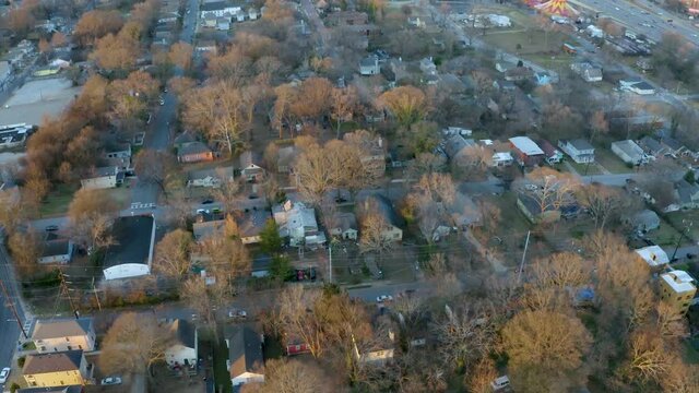 Aerials Houses wide ATL 24p 4k h264