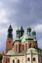 Fototapeta na wymiar Die St.-Peter-und-Paul-Kathedrale von Poznan (Posener Dom)