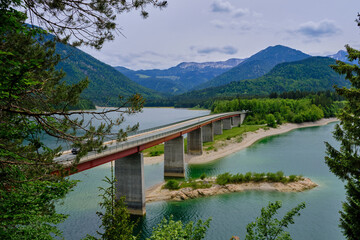 Fototapeta na wymiar Bridge over the lake. Bayern
