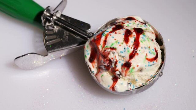 Time-Lapse Ice Cream scoop melts (4k video)