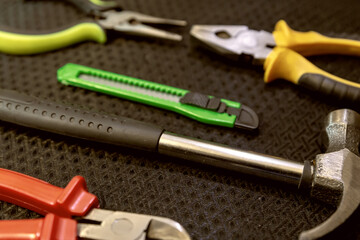 Set hand tool repair technician: hammer, knife, nippers, clipper