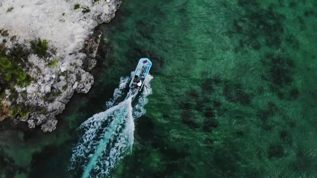 The Crown Haven Speed Boat Dock Bahamas