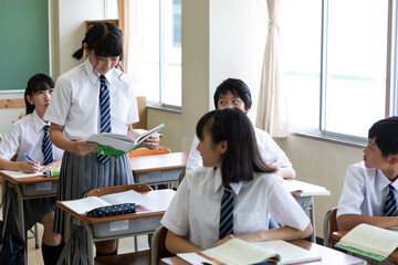 Fototapeta premium 中学生の授業風景