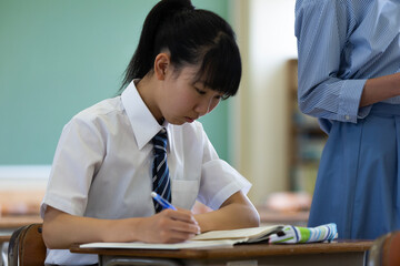 中学生の授業風景