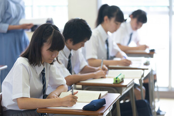 中学生の授業風景