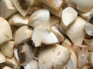 Diced cut white color raw fresh Button mushrooms