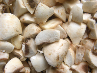 Diced cut white color raw fresh Button mushrooms