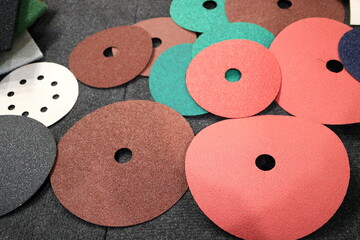 Image of emery paper. Image of sandpaper.