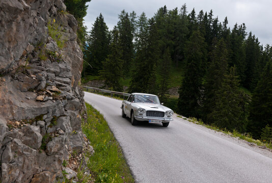 Vintage Lancia Flaminia GT Coupe, Italian Sportscar