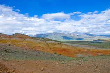 Fototapeta na wymiar Beautiful colored mountains Kyzyn Chin in Mountain Altai Russia 