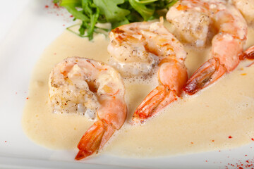 Prawn in cream sauce