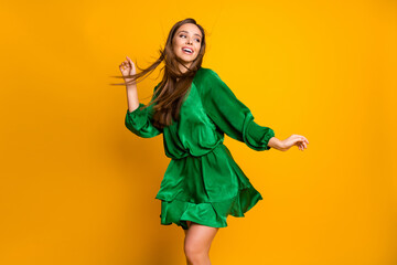 Portrait of her she nice attractive lovely cheerful cheery dreamy straight-haired girl dancing...
