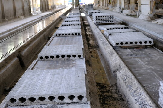 Hollow core slabs waiting for dispatch.