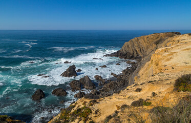 Fototapeta na wymiar Atlantic rocky coast view