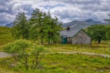 Fototapeta na wymiar Abandoned building in the Scottish Highlands