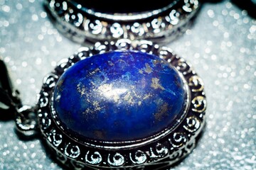 Silver earrings with lapis lazuli