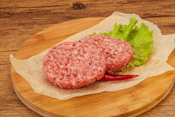 Raw beef cutlet for burger