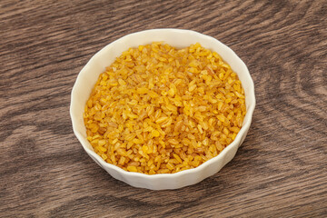Vegetarian cuisine - dry bulgur for cooking