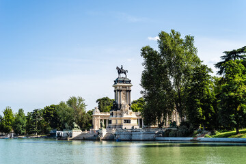 Fototapeta na wymiar Monument to King Alfonso XII in Buen Retiro Park of Madrid, Spain.