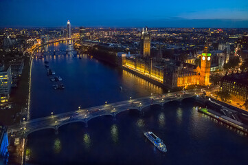 Fototapeta na wymiar Night view of London.
