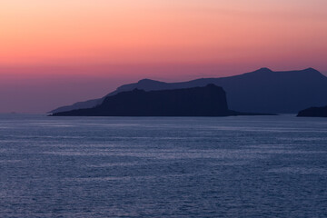 Naklejka premium cliffs and rocks of santorini island