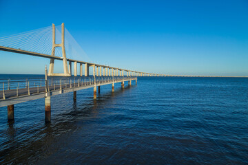 Naklejka premium Vasco da Gama bridge