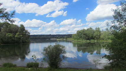 Fototapeta na wymiar Lac du parc Miribel-Jonage