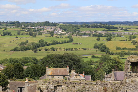 A view across the  Yorkshire Dales from Middleham to Spennithorne.