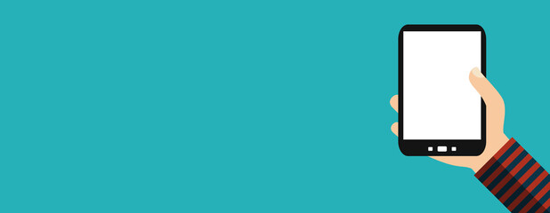 Breiter Banner zeigt Hand mit leerem Smartphone Dislplay