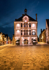 Fototapeta na wymiar View of the town hall of Montrichard Val de Cher by night