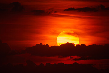 Sun setting, excellent backdrop