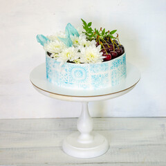 Best stencil cake with cherries and chrysanthemum