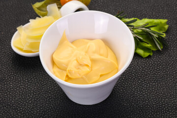 Cheese sauce in the bowl