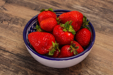Sweet strawberry in the bowl