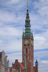 Danzig (Polen), die Altstadt mit dem Rathaus aus der Gotik und Renaissance aus dem 15. Jahrhundert.