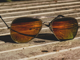 Odbicie w okularach przeciwsłonecznych © Adam