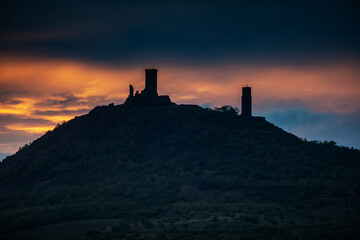 Obraz premium Hazmburk Hazmburk old castle in czech republic with sun set
