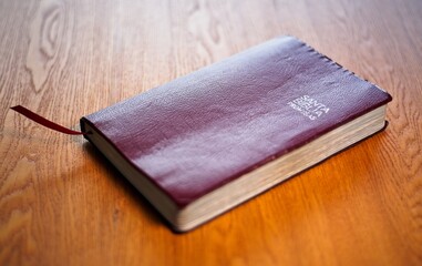 Holy Bible Christian Book Old testament and New Testament Jesus Christ spanish version